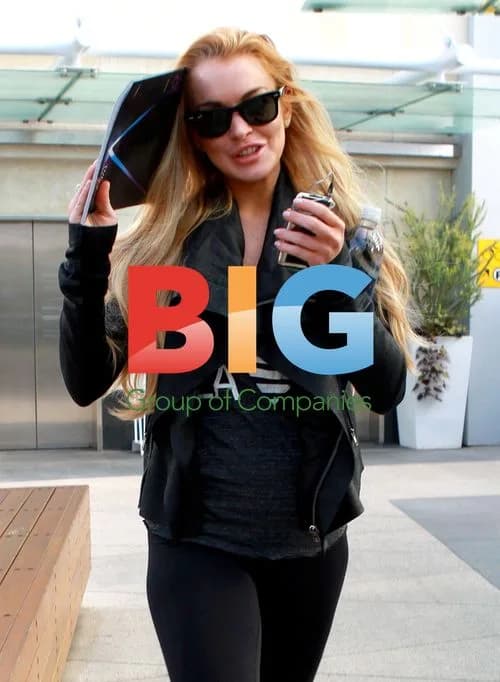 Lindsay Lohan Arrives at Gym