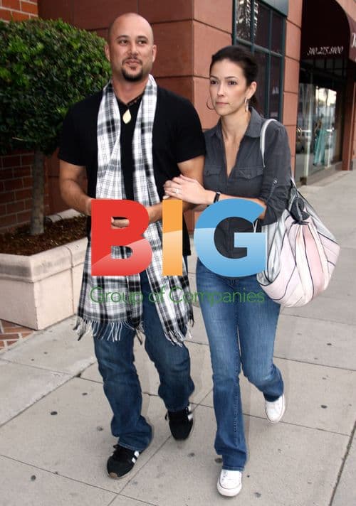 Jennifer Lopez's ex Chris Judd goes shopping