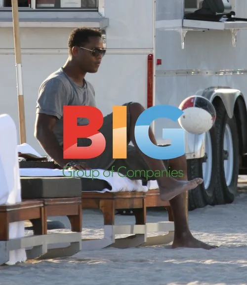 Patrick Kluivert and Family at Miami Beach
