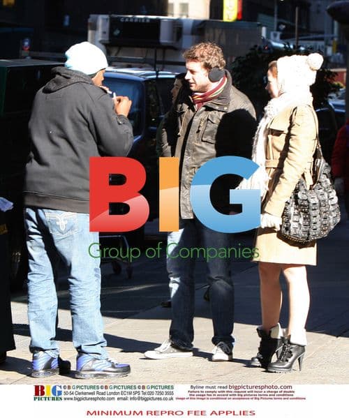 Charlotte Church and Jonathan Powell Shopping