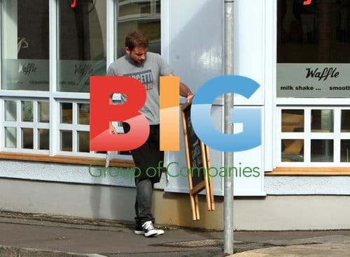 Jonathan Powell Opens Family Cafe in Cardiff