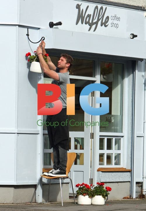 Jonathan Powell Opens Mother's Cafe in Cardiff