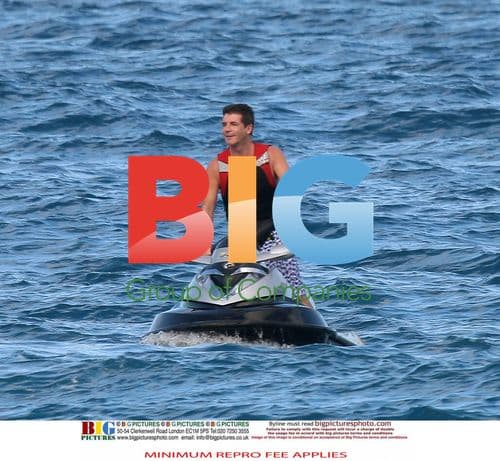 Simon Cowell Relaxing in Caribbean