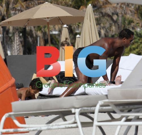 Patrick Kluivert and Family at Miami Beach
