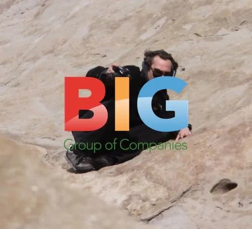Joaquin Phoenix Rock Climbing in Vasquez Rocks