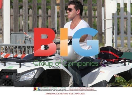 Simon Cowell and Mezhgan Hussainy on Yacht