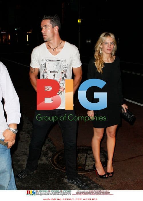 Kevin Pietersen and mystery blonde in Sydney