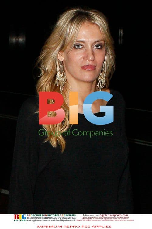 Kevin Pietersen with mystery blonde in Sydney