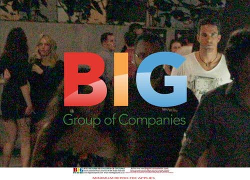 Kevin Pietersen and mystery blonde in Sydney