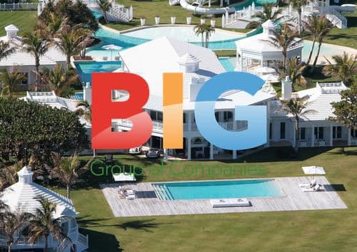 Celine Dion Arriving at Waterpark Mansion