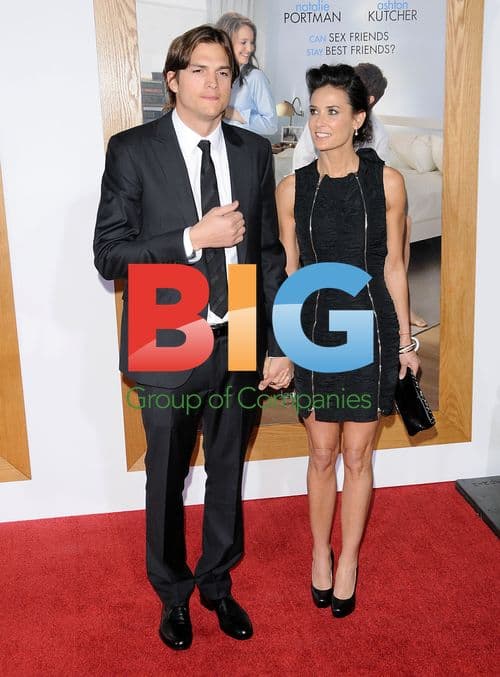 Demi Moore and Ashton Kutcher at 'No Strings Attached' Premiere