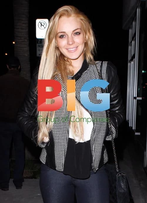 Lindsay Lohan Gets Police Escort