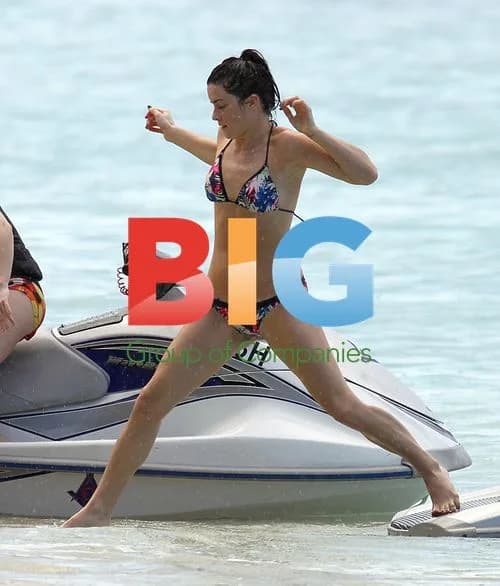 Lucie Jones on Caribbean Holiday