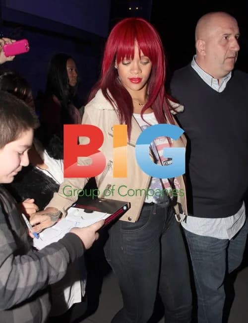 Rihanna Leaves Clippers Game