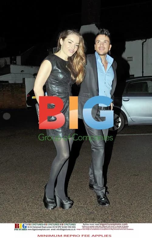 Peter Andre and Elen Rives Dining Out