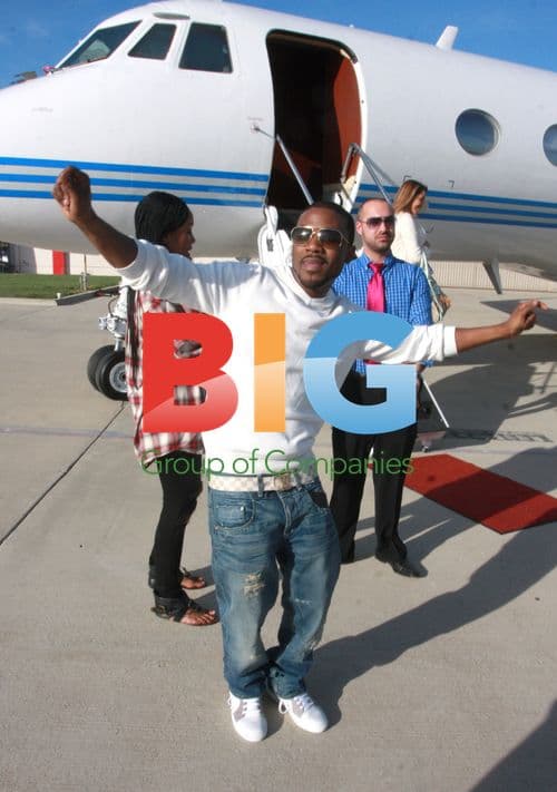 Brandy and Ray J. Norwood at LAX