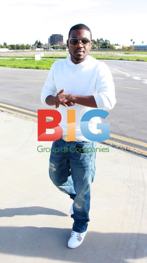 Brandy and Ray J Norwood at LAX