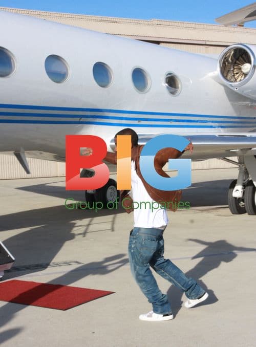 Brandy and Ray J. Norwood leaving on private jet