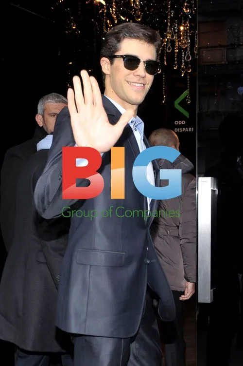 Roberto Bolle at Dolce & Gabbana Men\'s FW 2011 Show