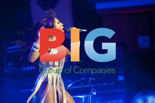 Alexandra Burke Performs in Belfast