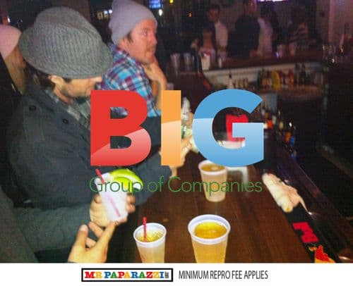 Orlando Bloom Drinks at Pikey's Bar