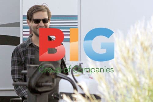 Leo DiCaprio and Tobey Maguire on Red Riding Hood Set