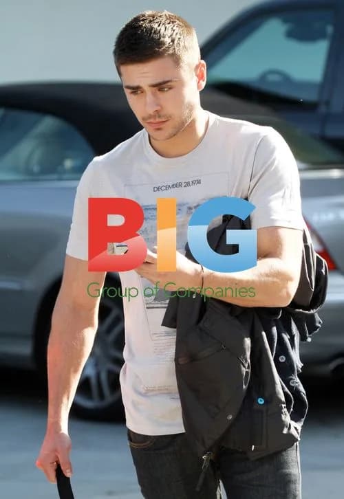 Zac Efron Debuts New Look