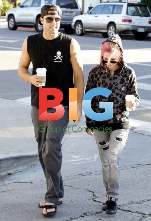 Brody Jenner and Avril Lavigne get coffee in Beverly Hills