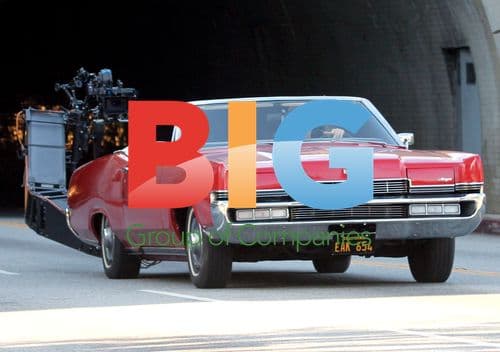 Chris Pine filming \"Welcome to People\" in LA