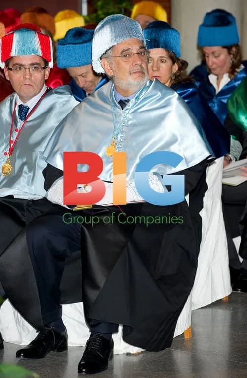 Placido Domingo receives Spanish arts award