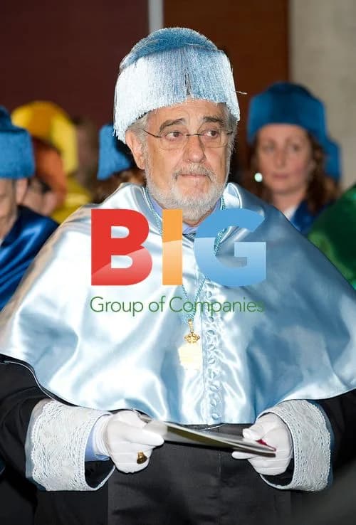 Placido Domingo receives Spanish arts award