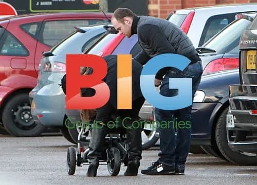 Wayne & Coleen Rooney Leaving M&S in Cheshire