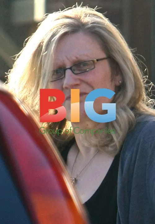 Lynne Beckham Visits Salon