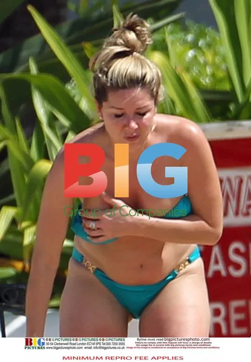 Claire Sweeney Relaxes in Caribbean
