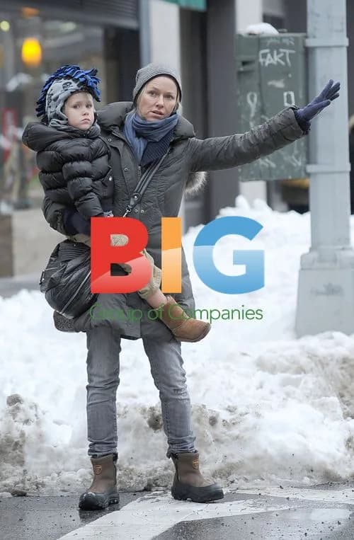 Naomi Watts and son in NYC
