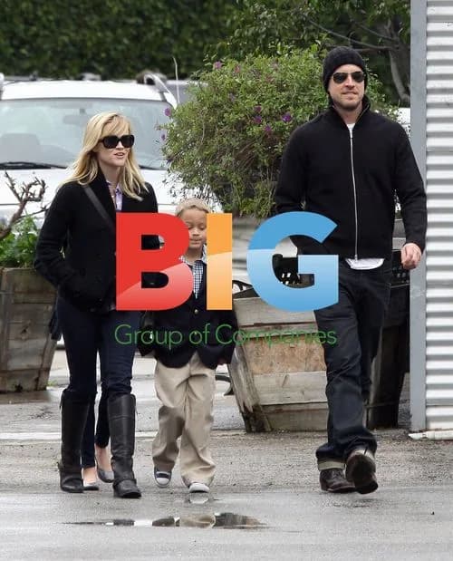 Reese Witherspoon and family leaving church