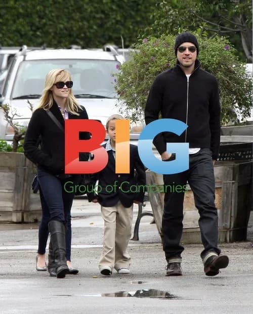 Reese Witherspoon and family leaving church