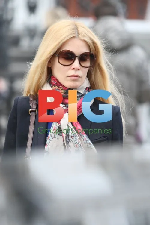 Claudia Schiffer on School Run