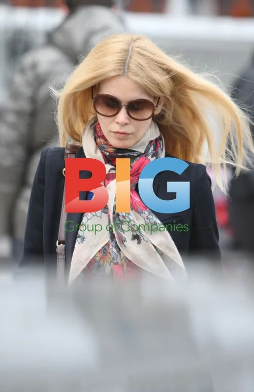 Claudia Schiffer on School Run