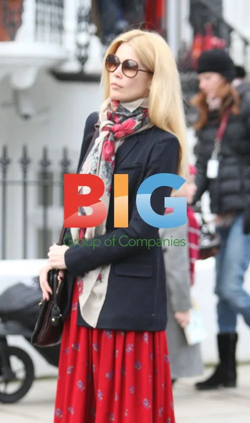 Claudia Schiffer on school run
