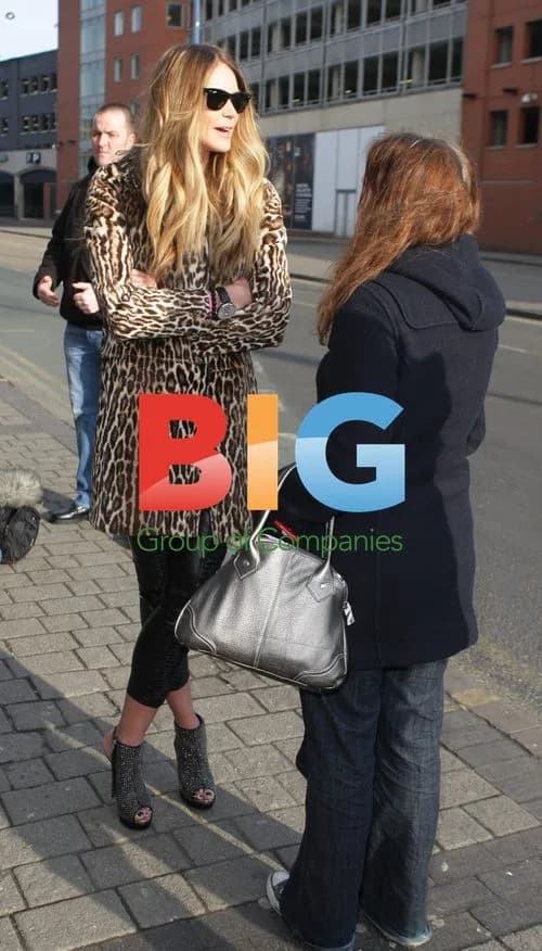 Elle Macpherson Leaving for TV Filming