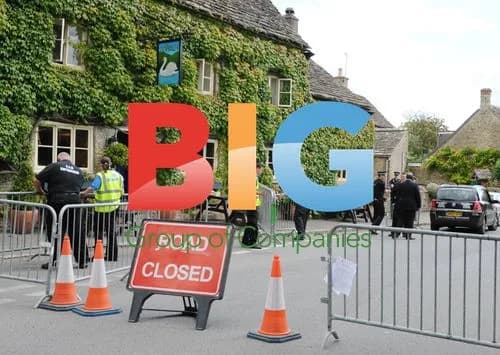 Kate Moss and Jamie Hince Wedding Shuts Down Cotswolds