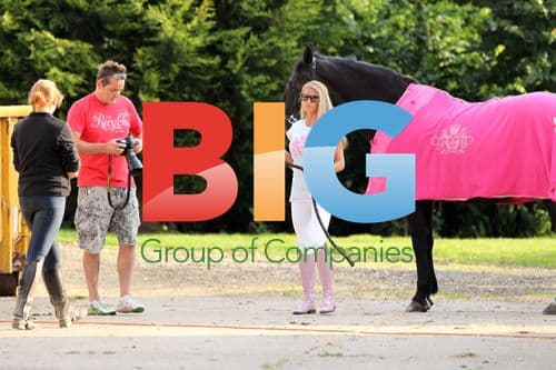 Katie Price Picks Up Redesigned Porsche