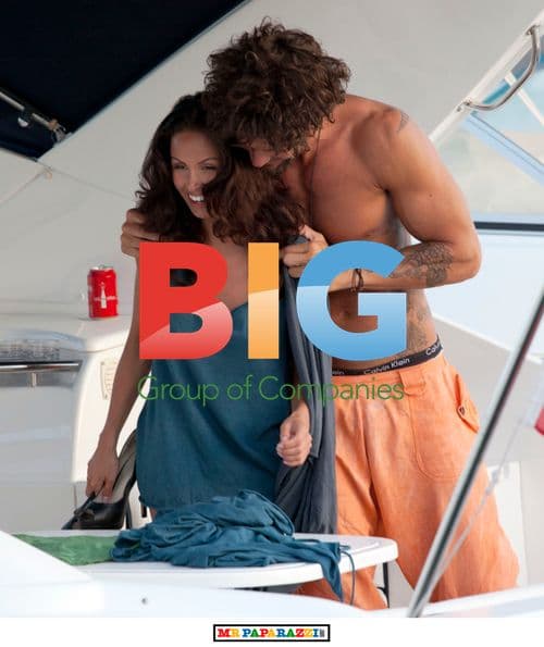 Funda Onal Spotted on Yacht in France