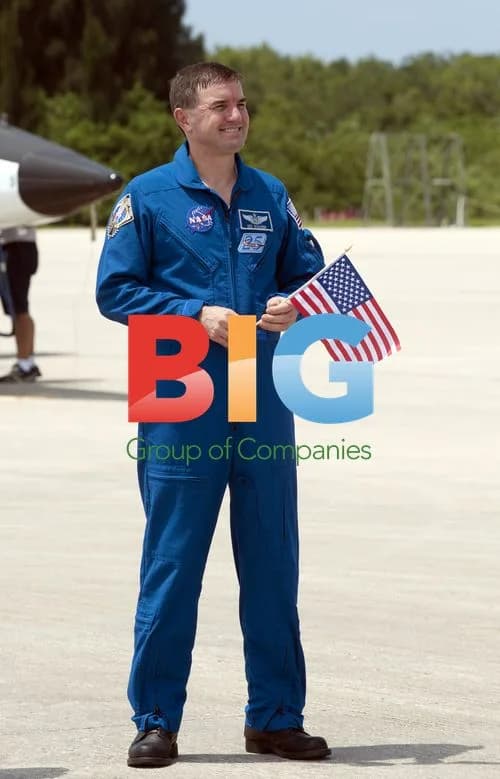 Astronaut Rex Walheim Arrives at Kennedy Space Center