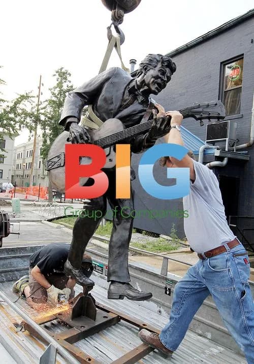 Chuck Berry Statue Installed in Missouri