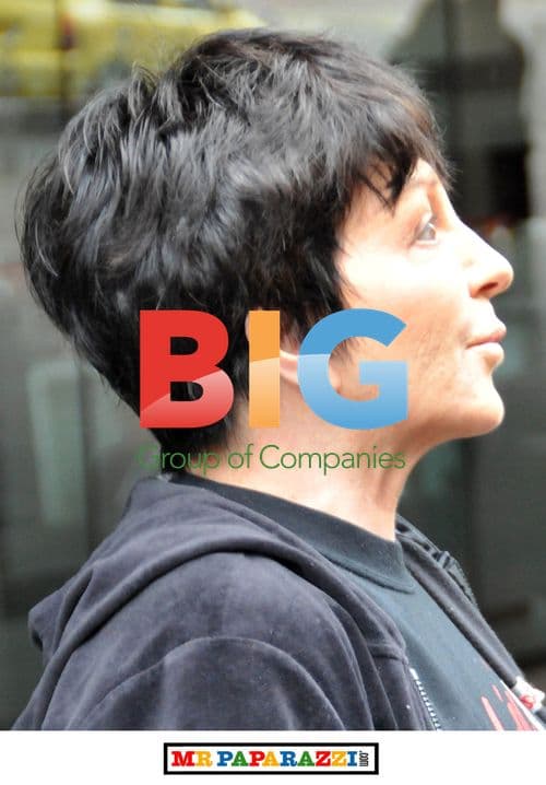 Liza Minelli Seen with Friends in Glasgow