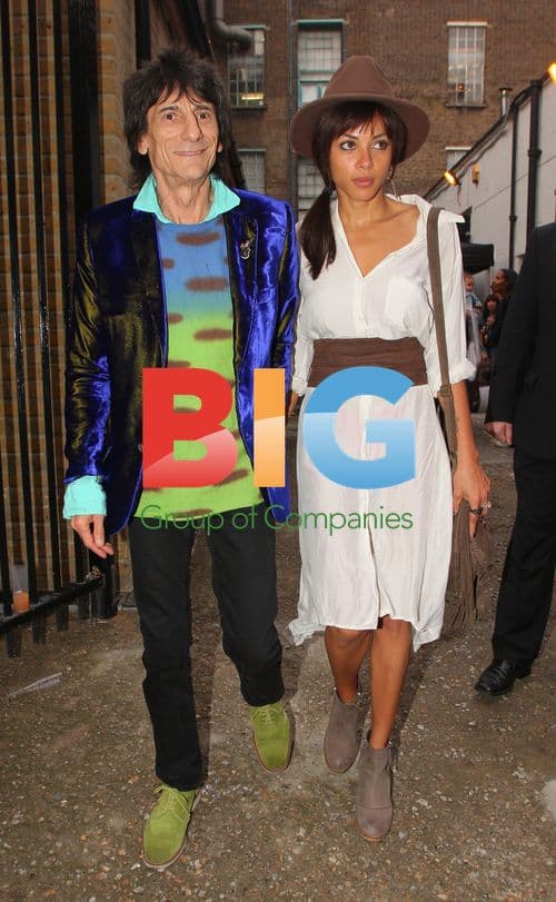 Ronnie Wood and Ana at art viewing