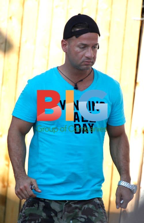 Jersey Shore Cast Welcomes Vinny