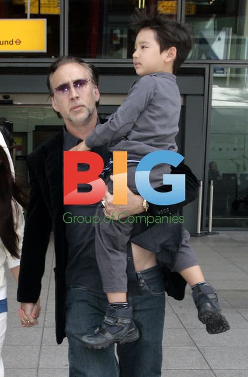 Nicholas Cage, Wife and Son Arrive at London Airport